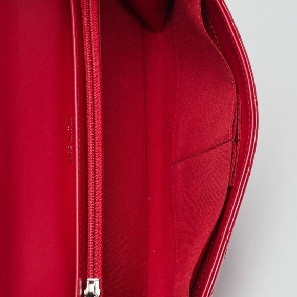 Chanel Dark Pink Quilted Patent Leather Boy WOC Clutch Bag - Picture 11 of 13